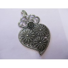 Pendant Metal